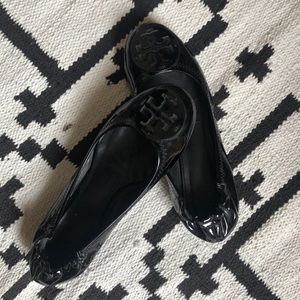 Lightly worn Tory Burch flats